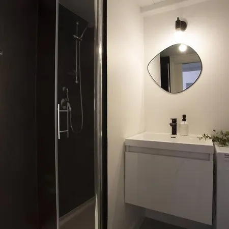 A Pied Au Coeur Du Vieil *