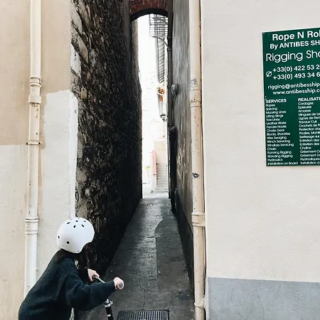 A Pied Au Coeur Du Vieil Apartamento