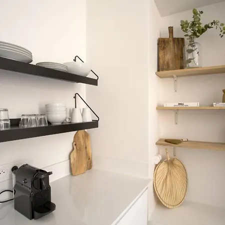 A Pied Au Coeur Du Vieil * Антіб