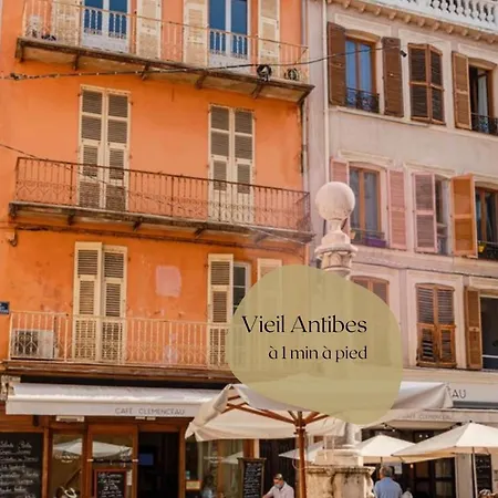 Apartment Plage A Pied Au Coeur Du Vieil Antibes *